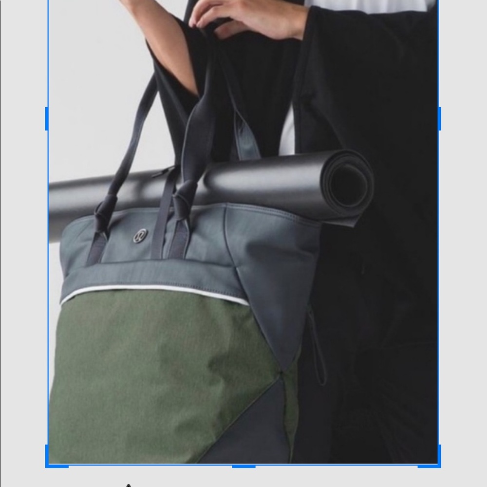 Lululemon everything green tote